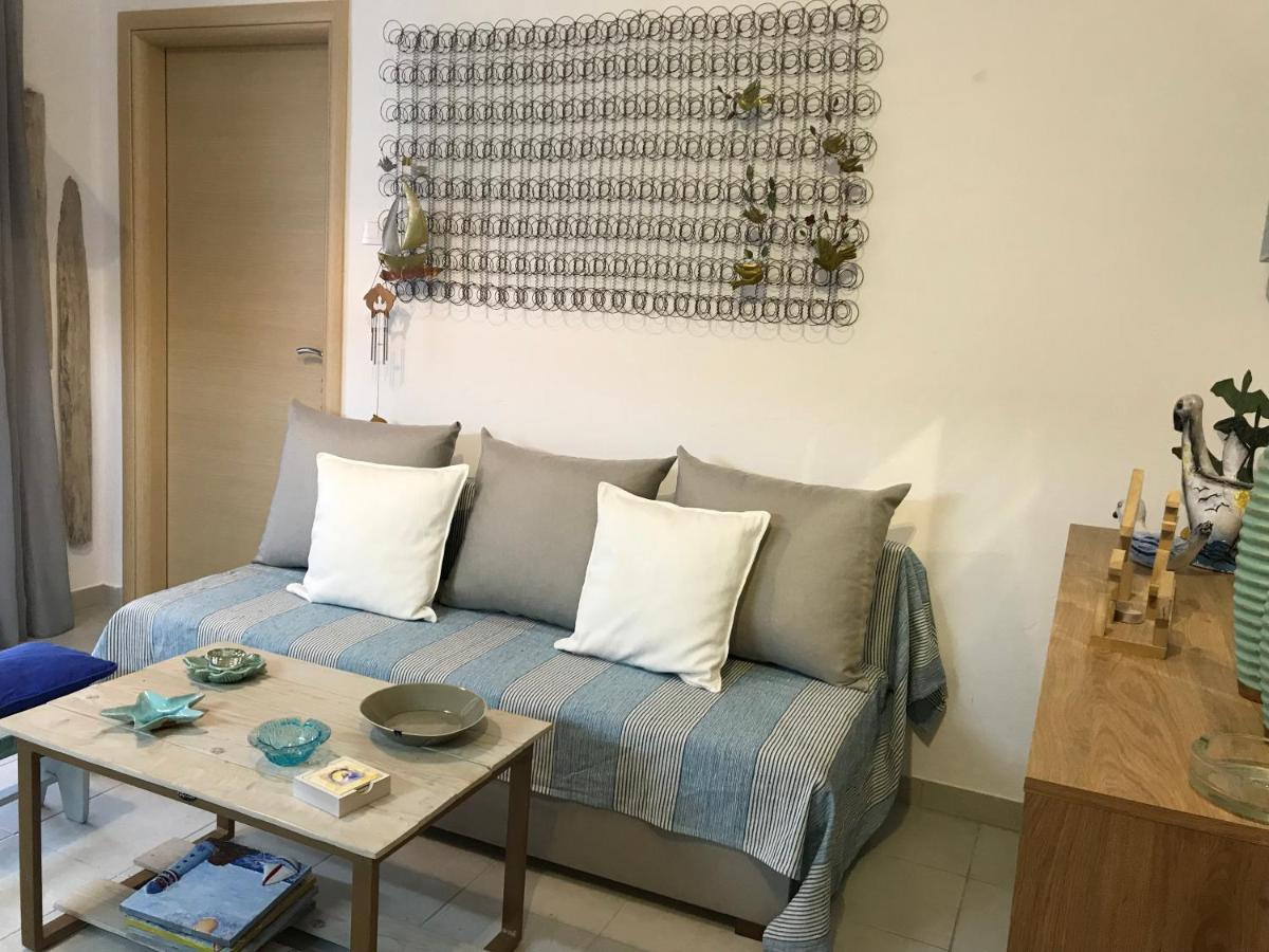 Grey Theros Apartments Paralia Dionysiou Ngoại thất bức ảnh